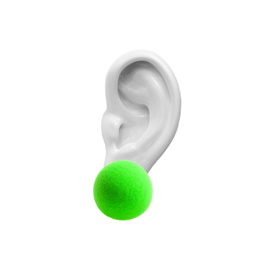 Plüsch toxic green medium stud earrings, green velvet, medium size, earring, white background.