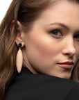 Nymphe earrings with black stone and nude rubber